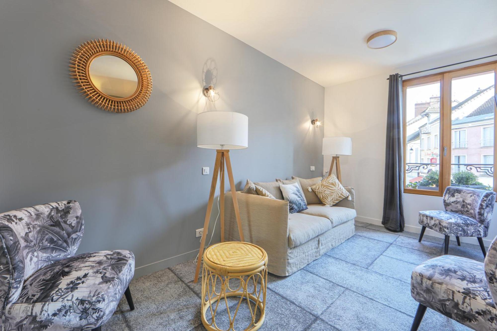Logis Hotel & Restaurant Du Sauvage La Ferte-Gaucher ห้อง รูปภาพ